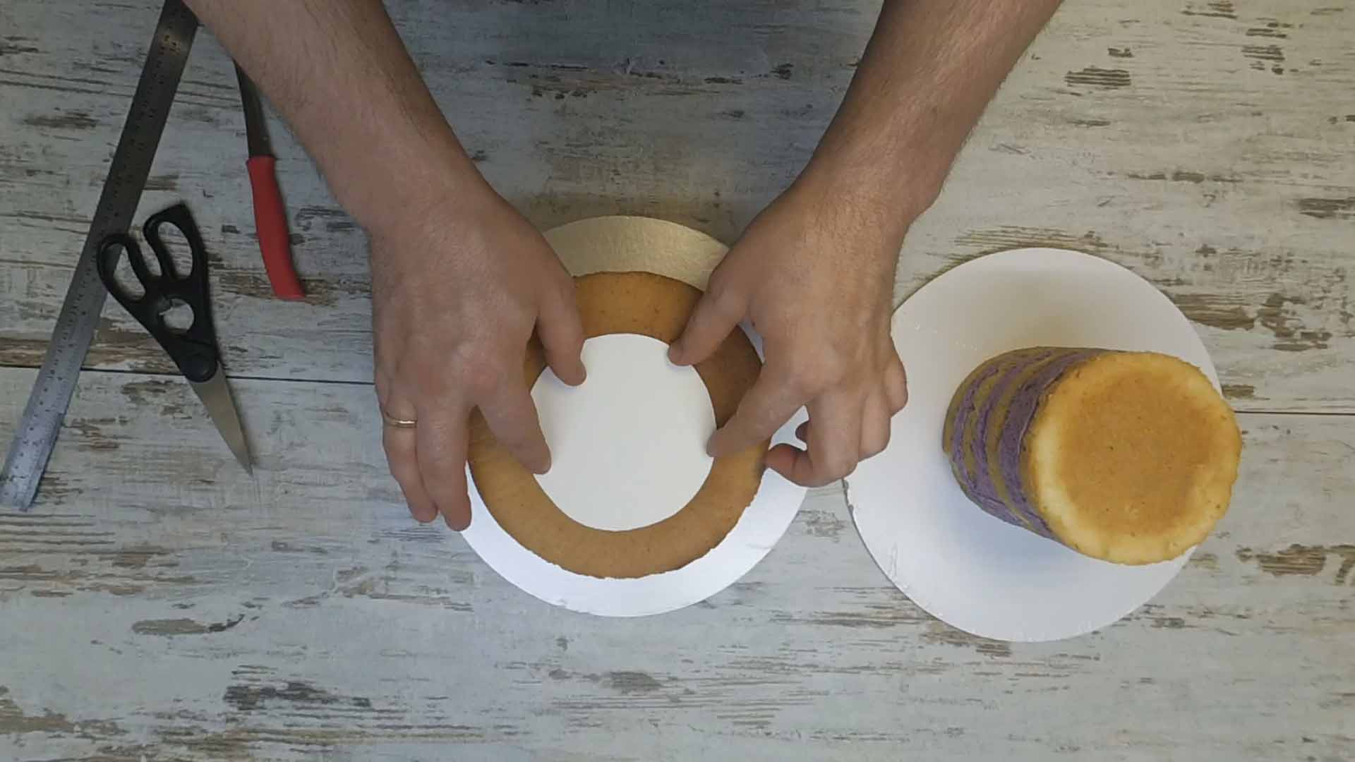 Подложка под верхний ярус торта