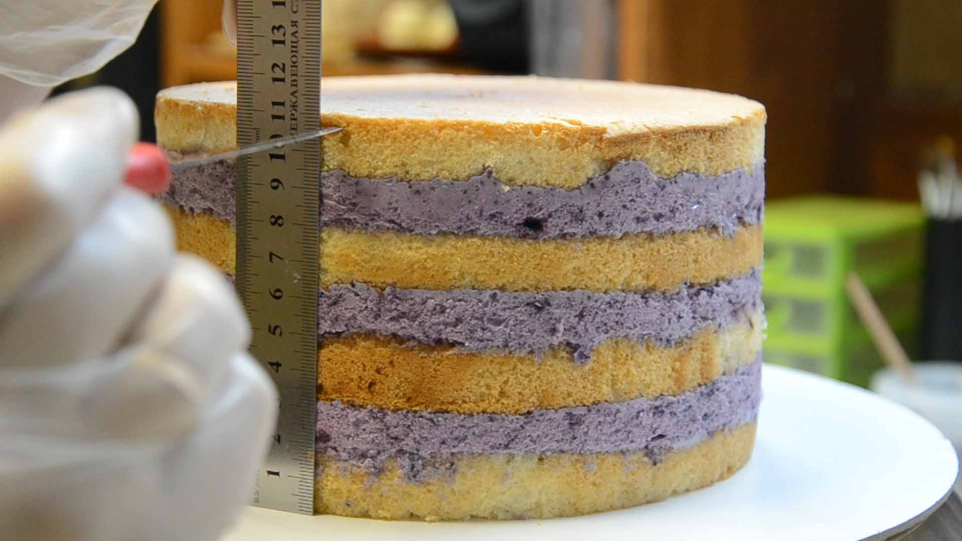 выравниваем торт по высоте