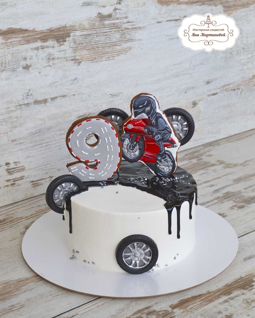 Детский-тортик-с-мотоциклистом